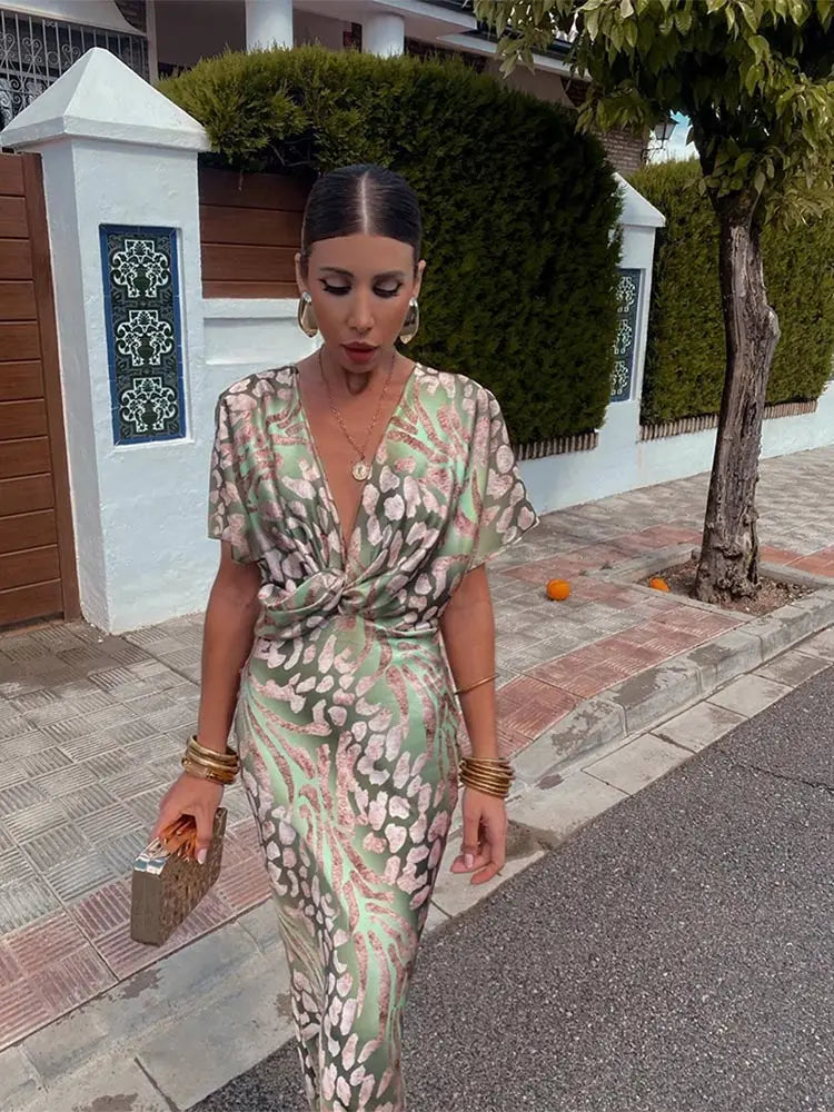 Zeravelle | Sukienka maxi z kopertowym dekoltem i luźnym krojem