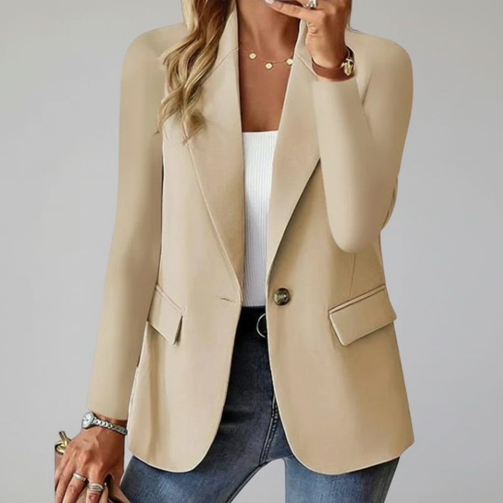 Beige blazer studio