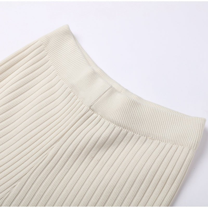 Elvaris | Dzianinowy komplet z krótkim swetrem i spodniami z szeroką nogawką