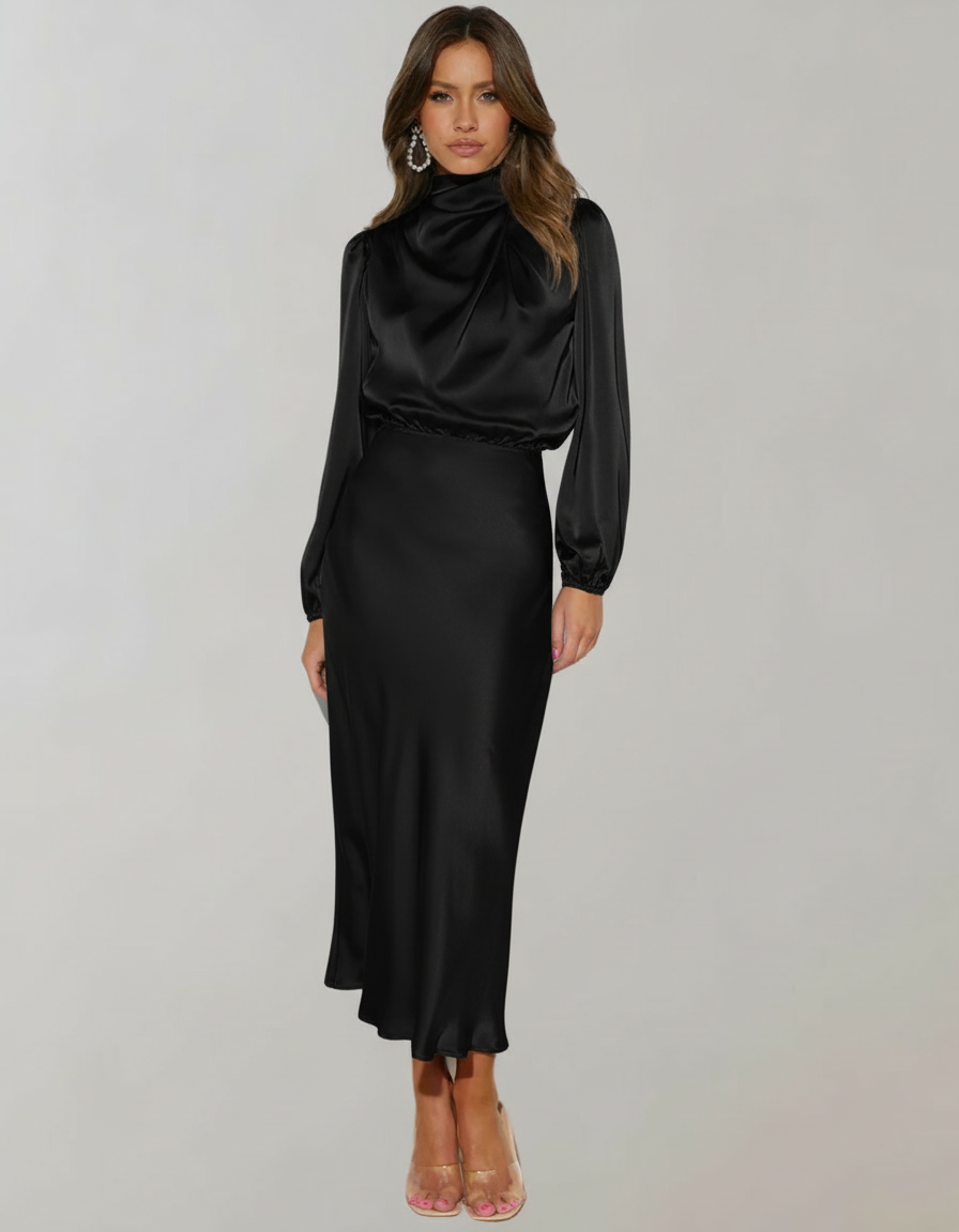 Zwarte satijnen jurk studiofoto